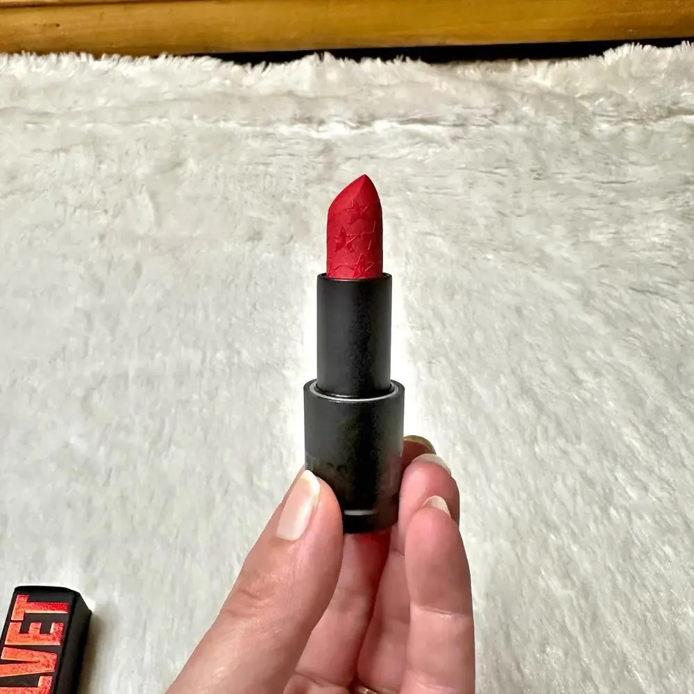 NIB Jeffree Star Best Hair Velvet Trap Lipstick Full Size 4g